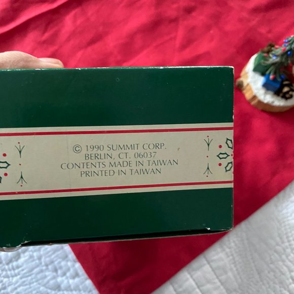 Christmas Ornaments Bisque Angel Baby & Carved Wood & Serving Display - Picture 5 of 9